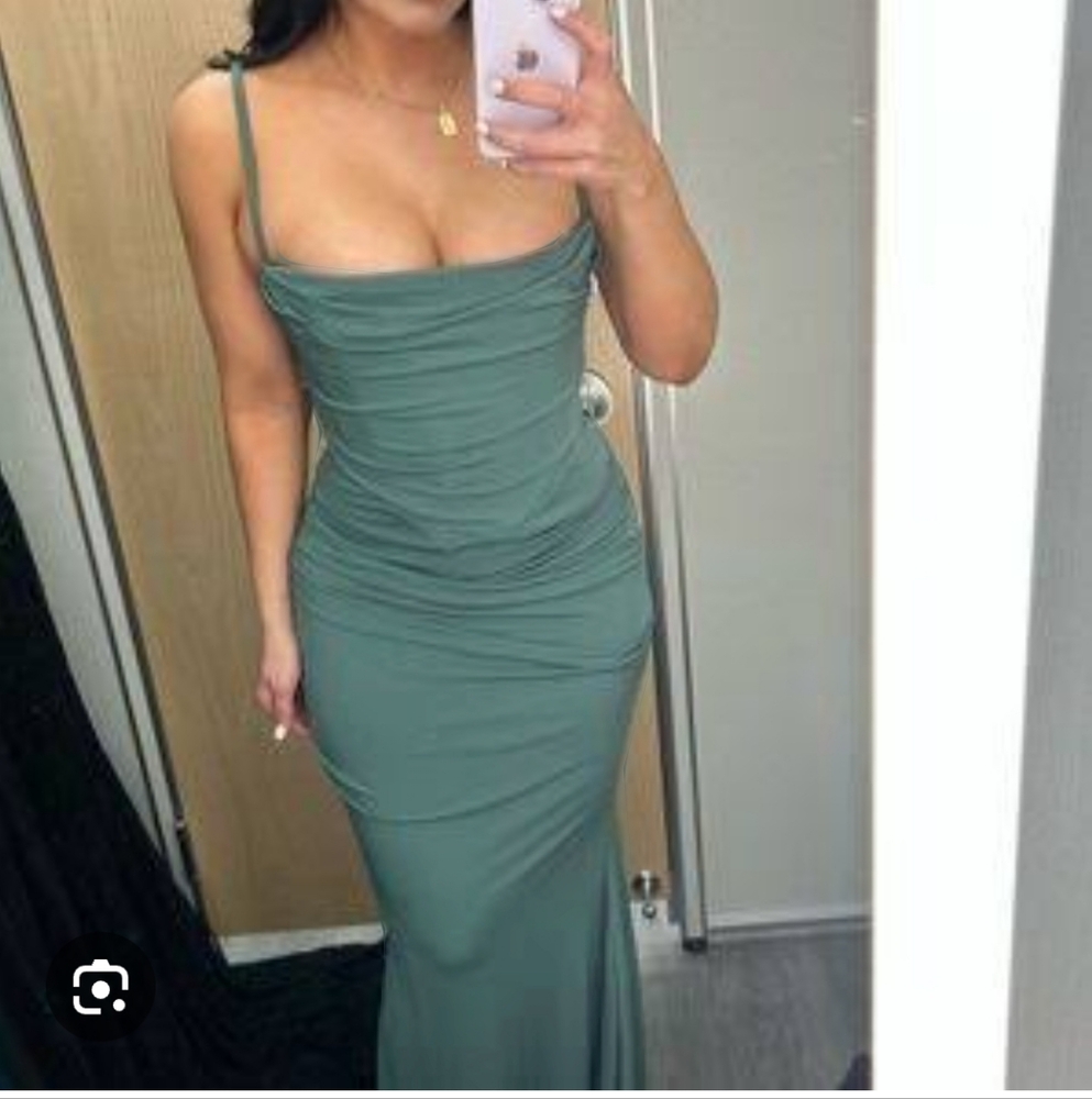 Milena forest green maxi corset dress - Picture 5 of 6